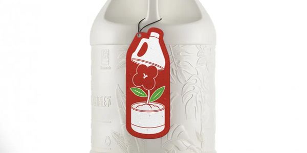 统一低碳润滑油瓶中树.jpg